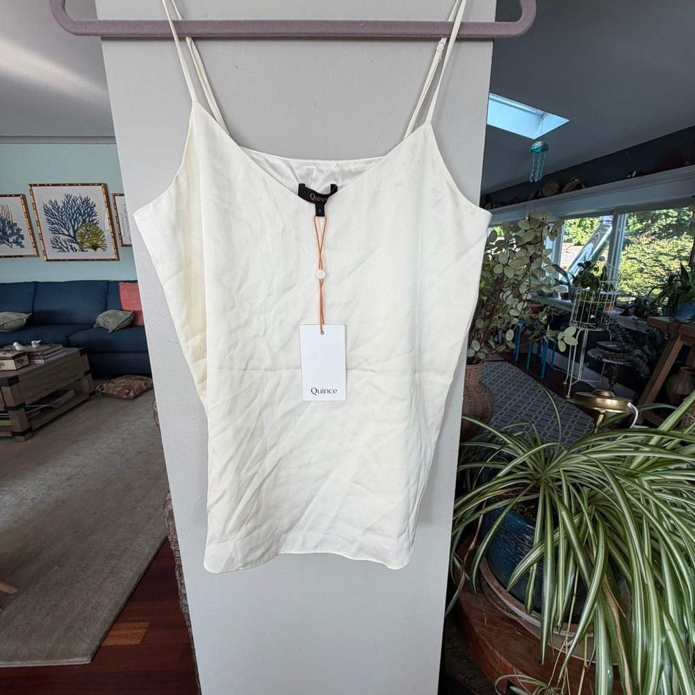 Quince Silk V-Neck Cami Womens S Ivory NWT Washable Stretch Minimalist Luxury